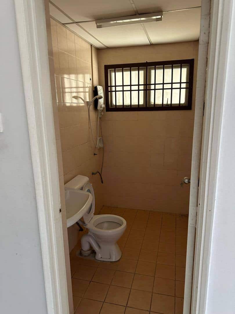 Intermediate Unit Abbey Court 8