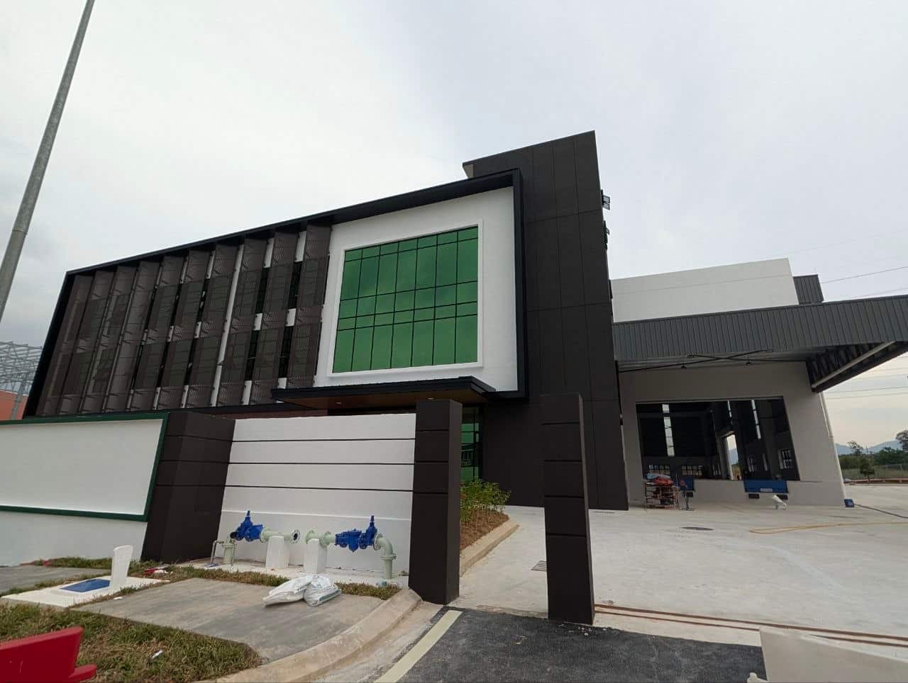 Detached Factory with 3 Storey Office Bandar Indahpura 1