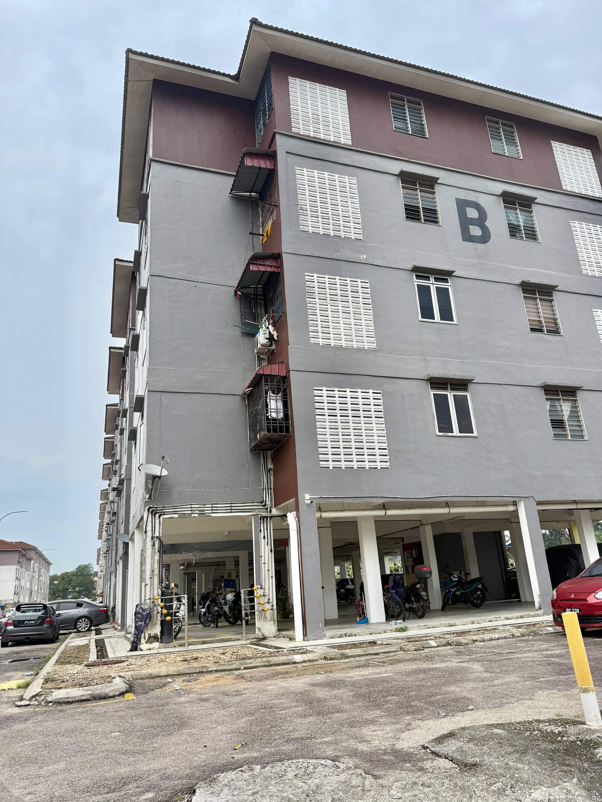 Apartment Pangsapuri Seri Baiduri 1