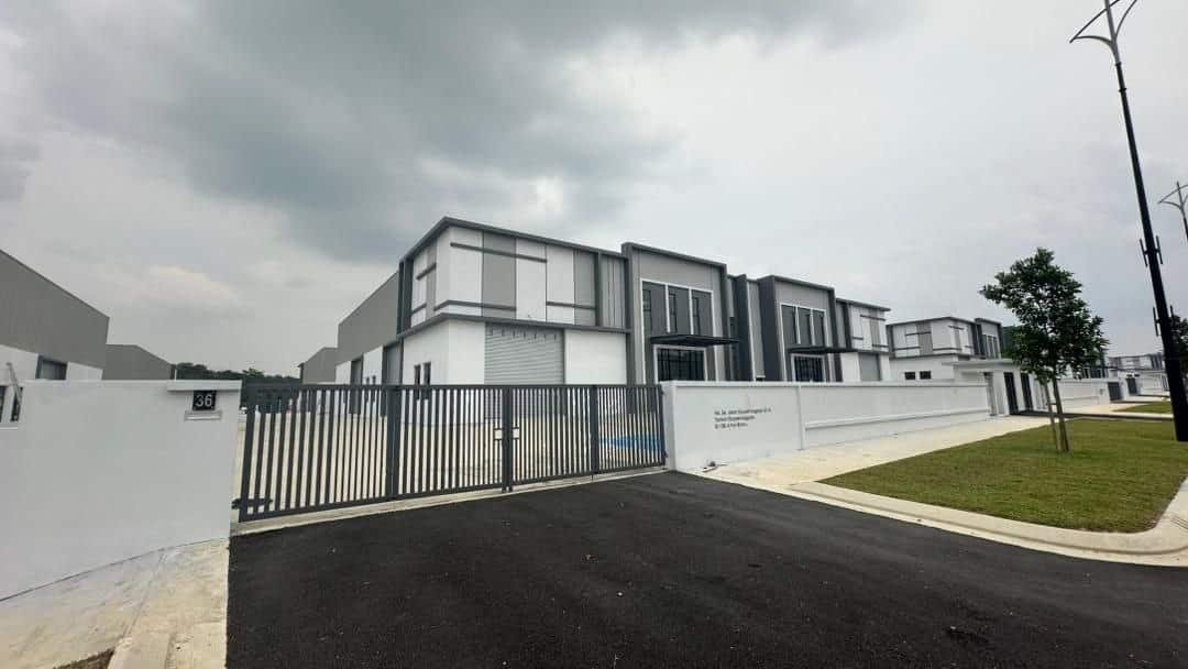 Single Storey Semi D Factory EBP 1, Phase 3 7