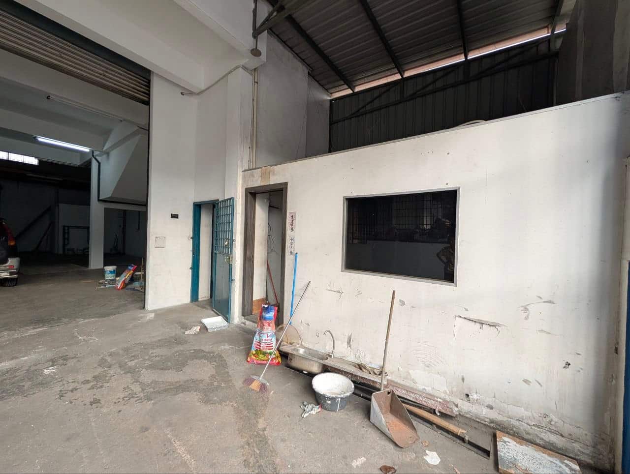 1.5 Storey Terrace Factory Taman Putri Kulai 3