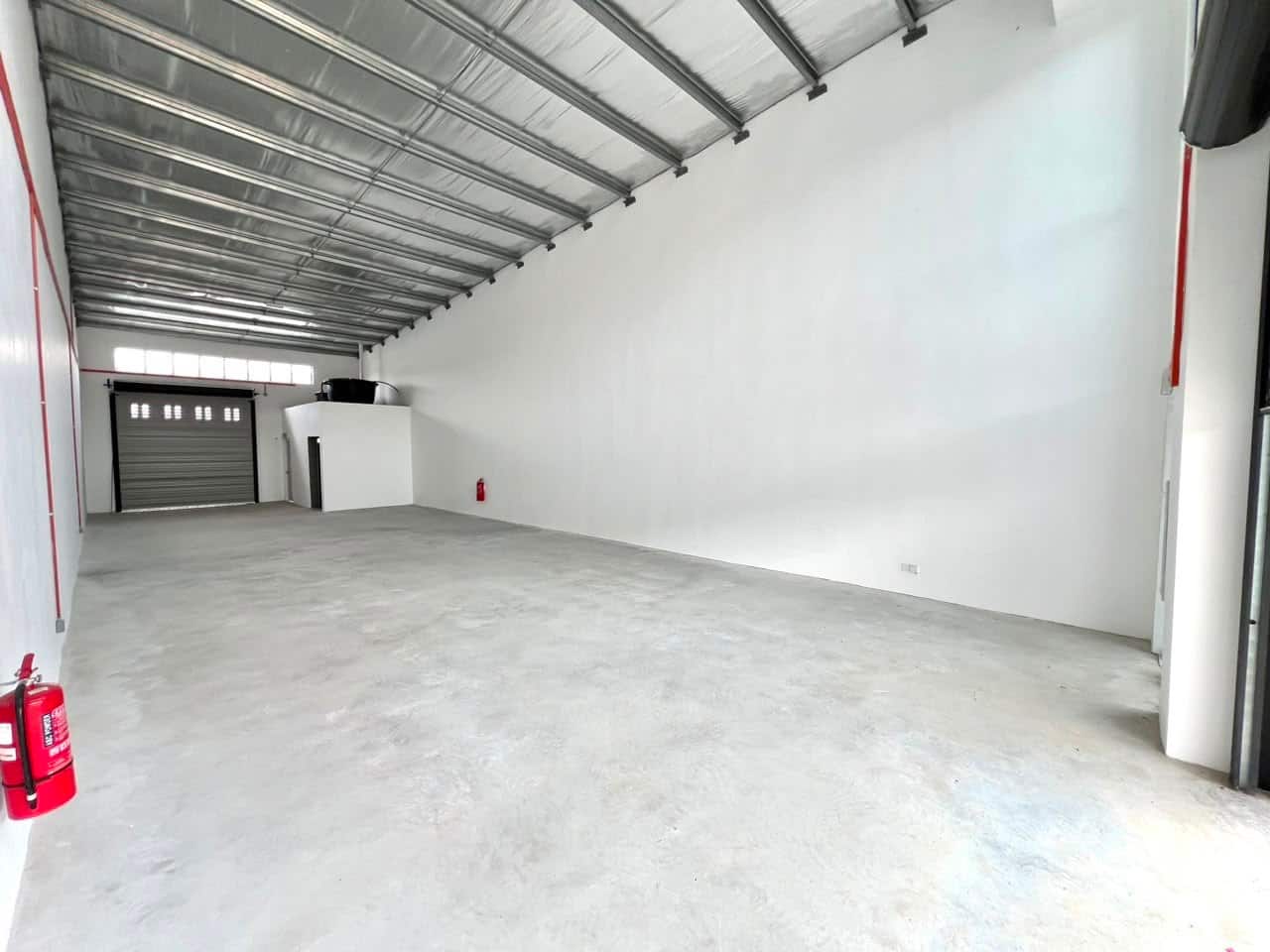 1.5-Storey Semi-D Factory Bandar Seri Alam 4