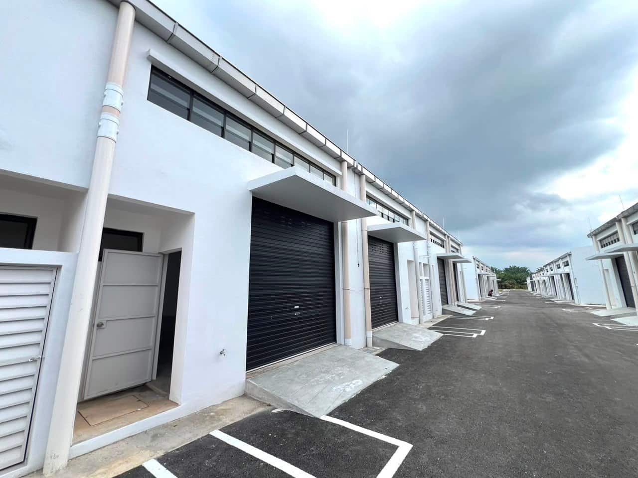 1.5-Storey Semi-D Factory Bandar Seri Alam 2