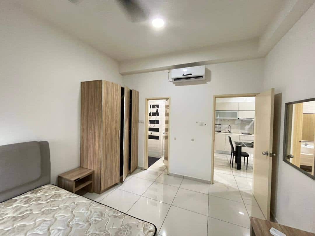 Condominium Kempas Lama 5