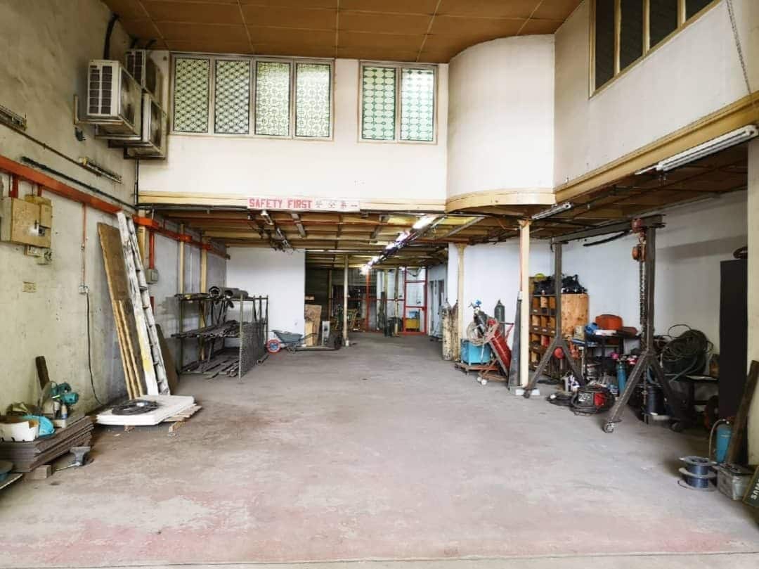 Single Storey Factory with 2nd Floor Office Mount Austin 6
