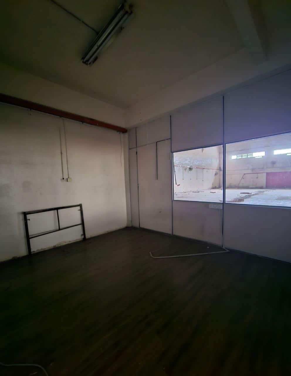 1.5 Storey Semi-D Factory Desa Cemerlang 9