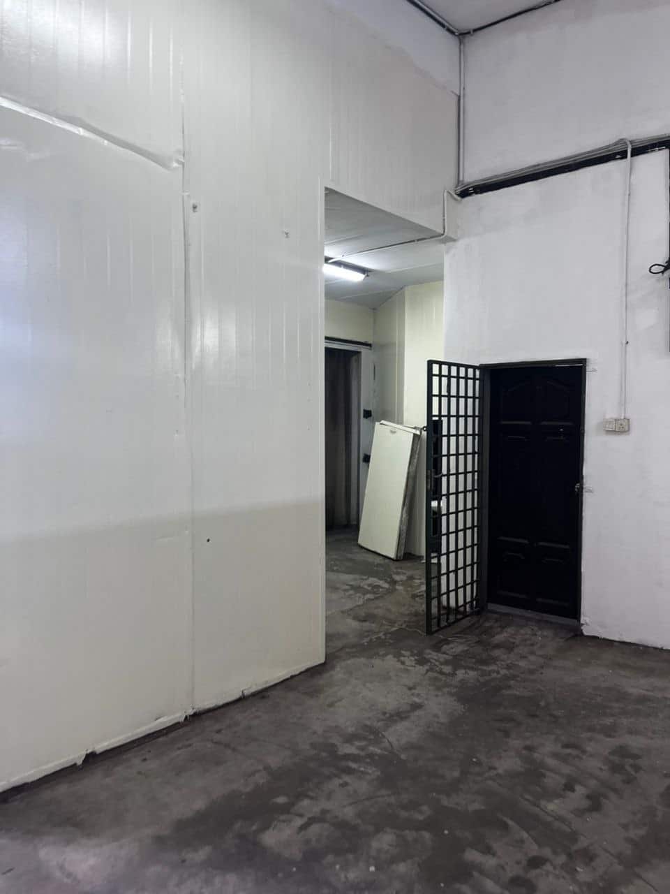 1.5 Storey Terrace Factory Taman Industrial Kelapa Sawit 4