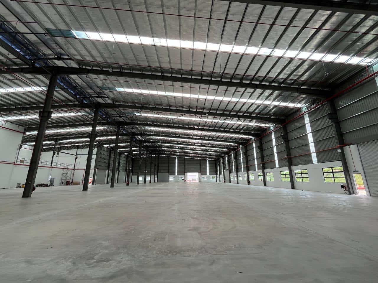 Single Storey Detached Factory with 2 Storey Office Desa Cemerlang 3