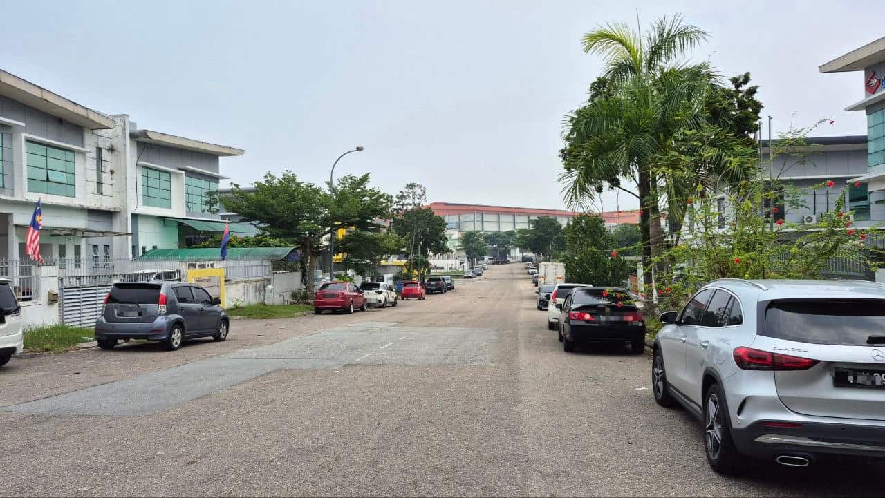 1.5 Storey Semi-Detached Factory Kempas Utama Industrial Park 6