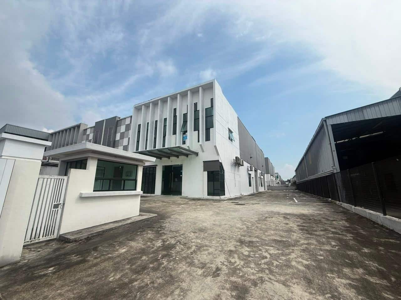1.5 Storey Semi-D Factory Eco Business Park 1 @ Phase 1 Flagship A 2