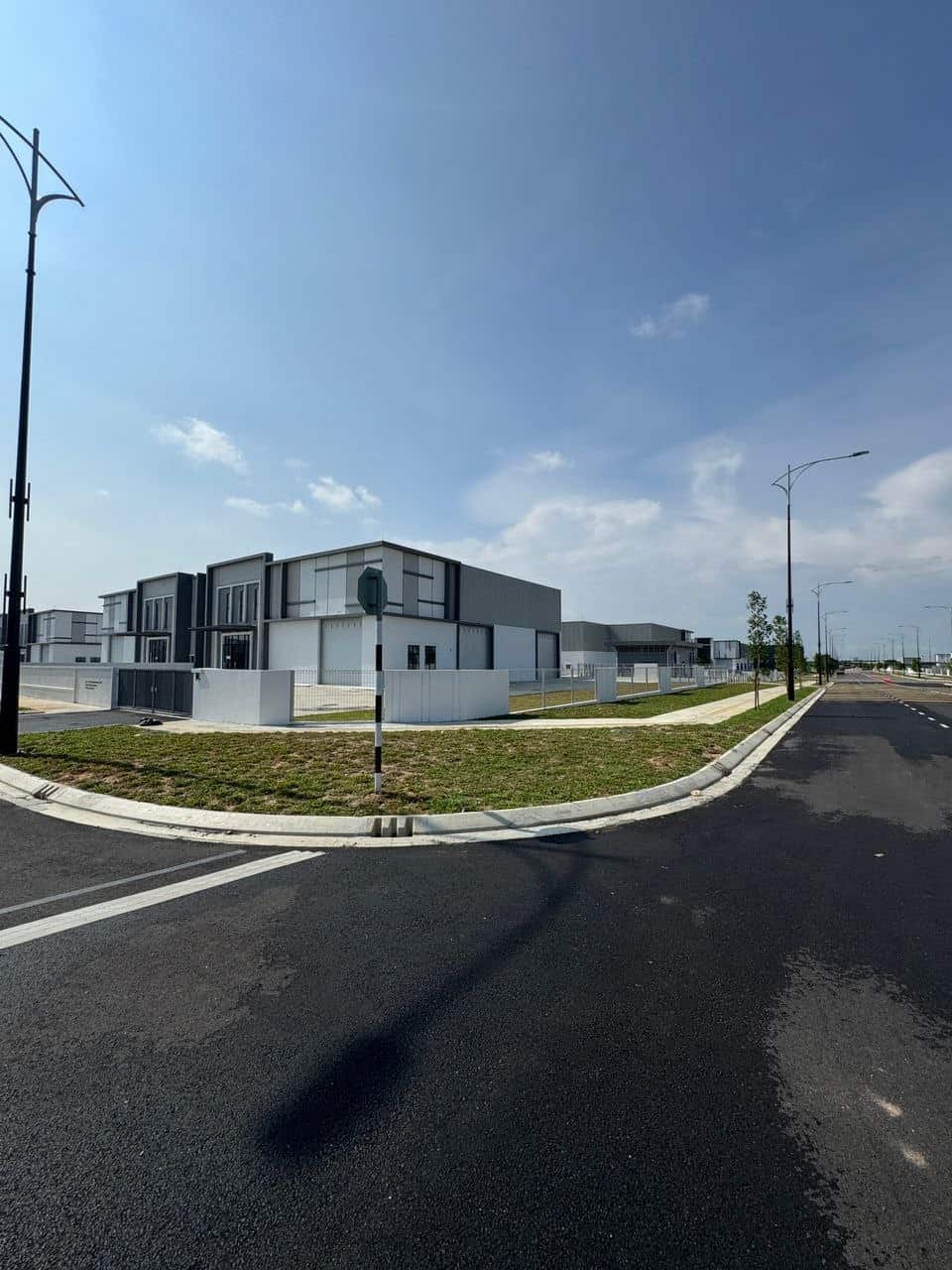 Semi-D Factory Eco Business Park 3 (EBP 3) 2