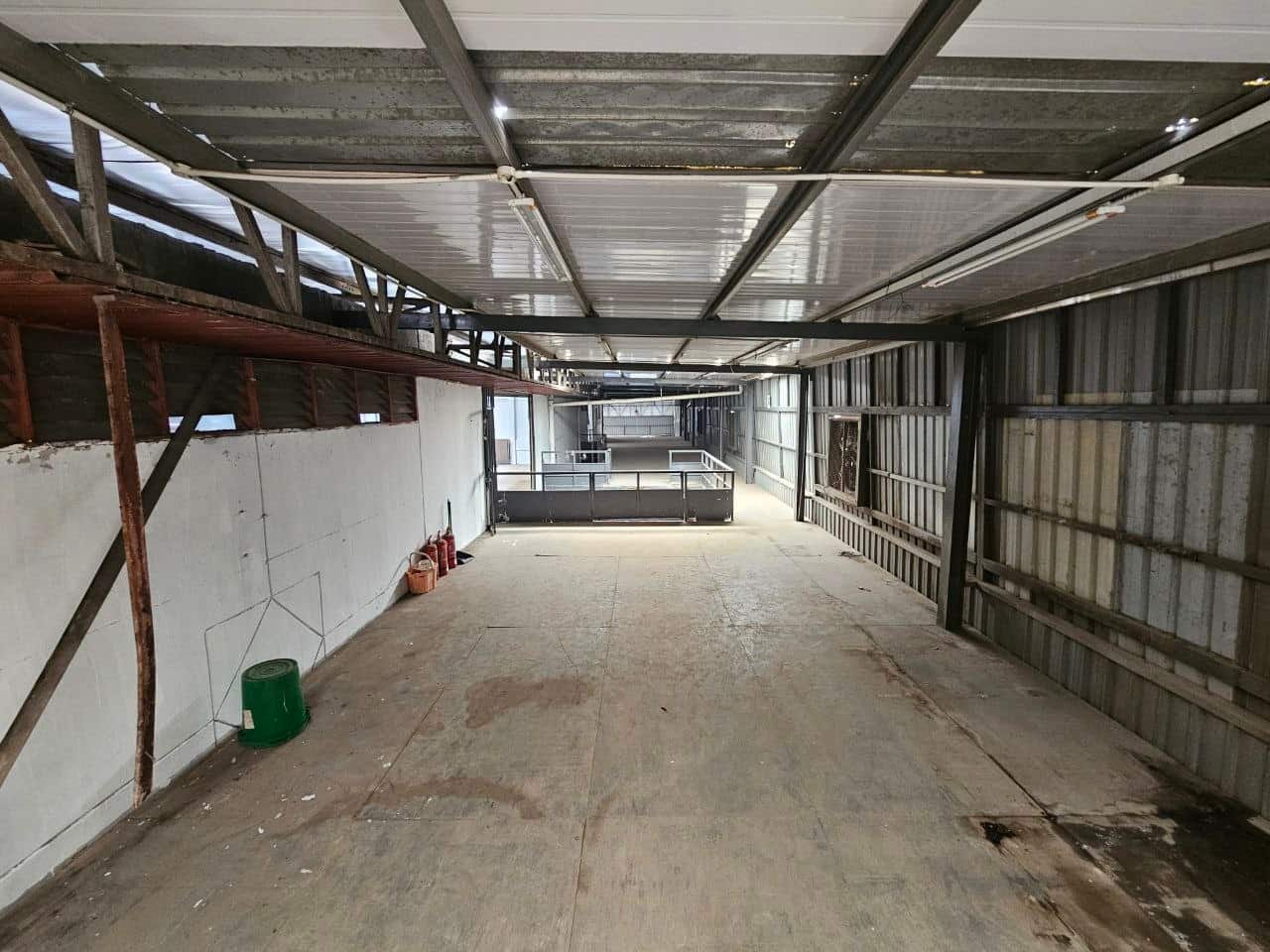 Semi-D Factory Desa Cemerlang 6