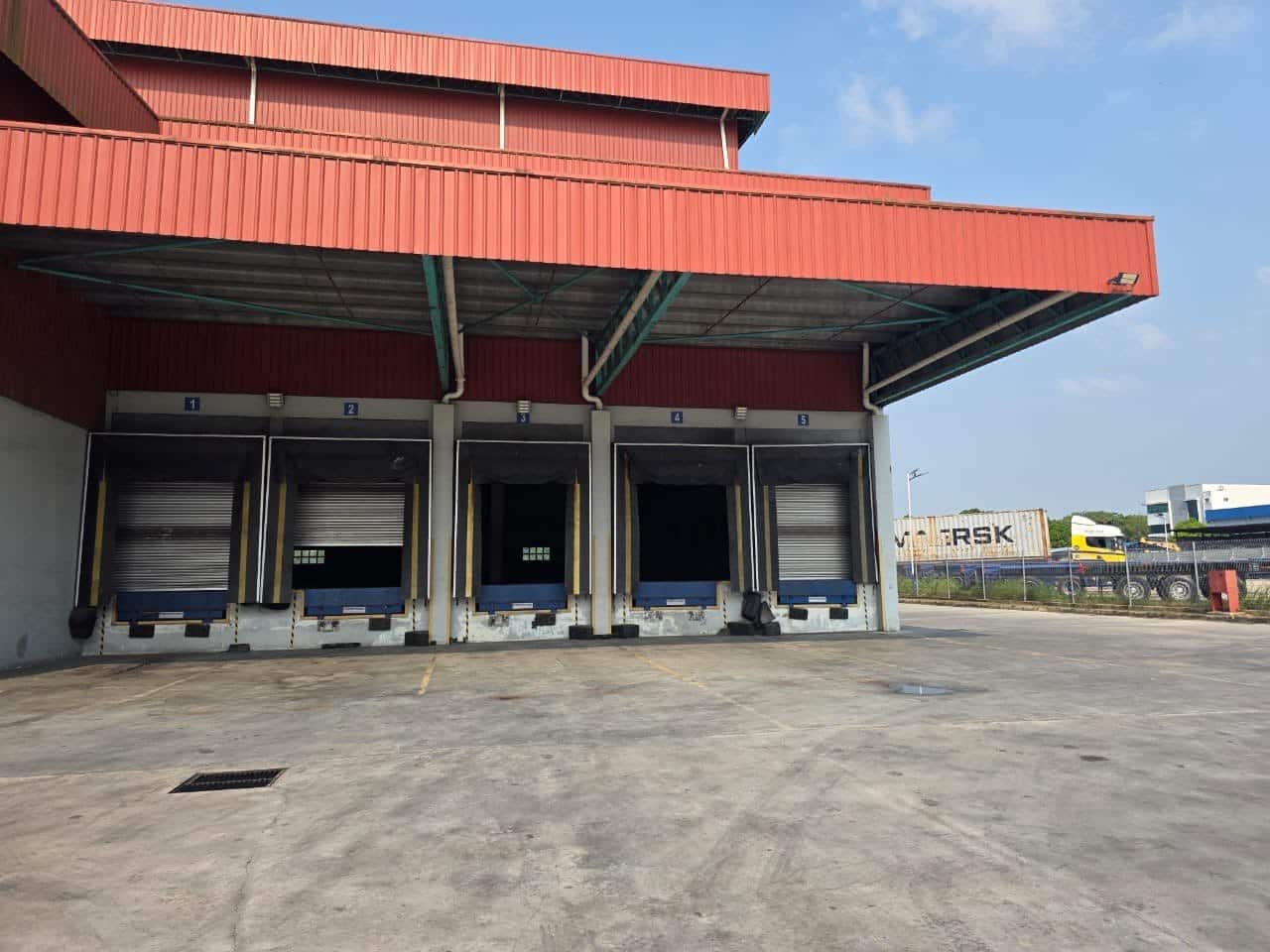 FOR RENT（SL3006）

Excellent condition Detached Fac… 7