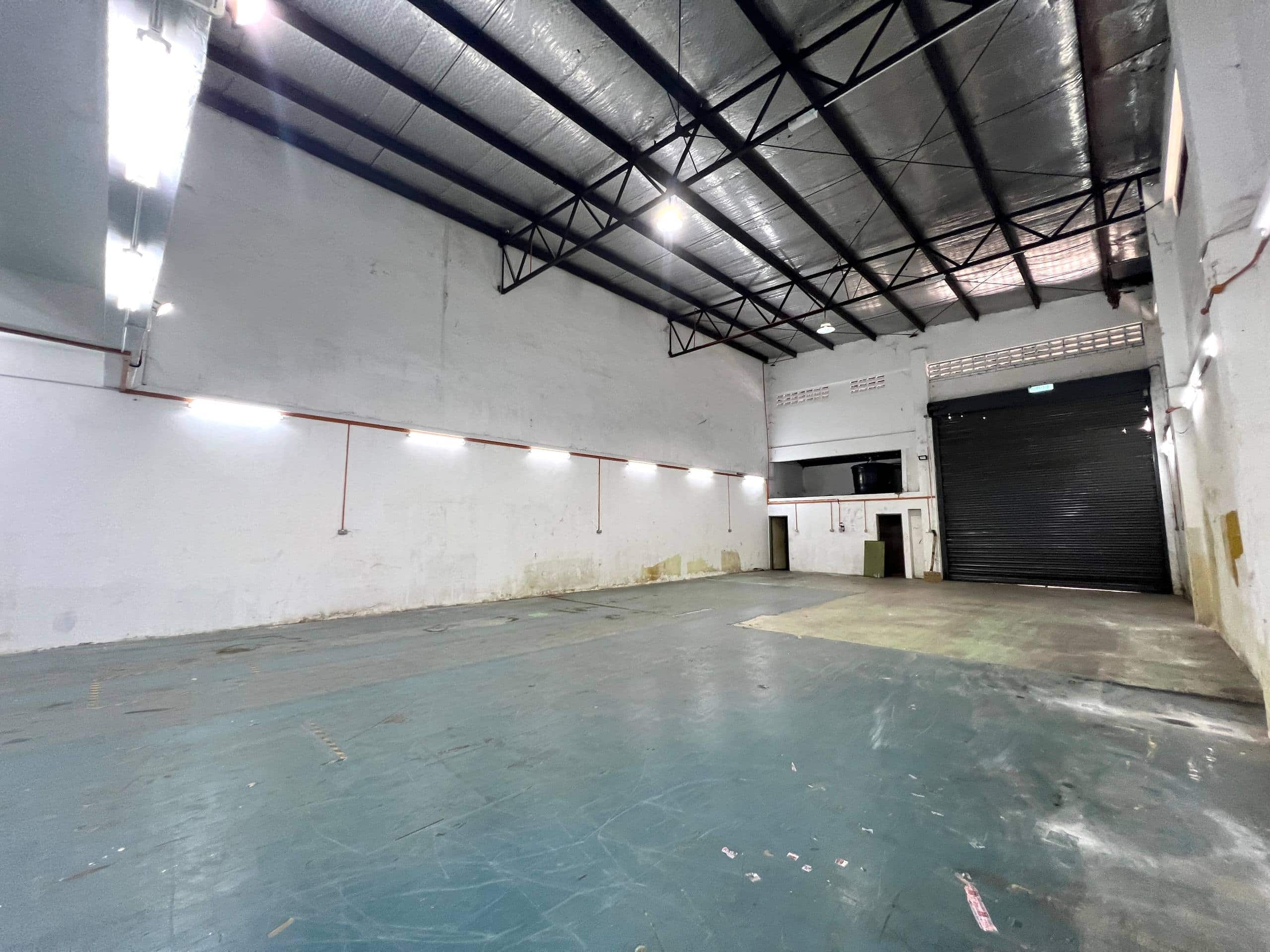 1.5 Storey Semi-D Factory Bandar Seri Alam 4