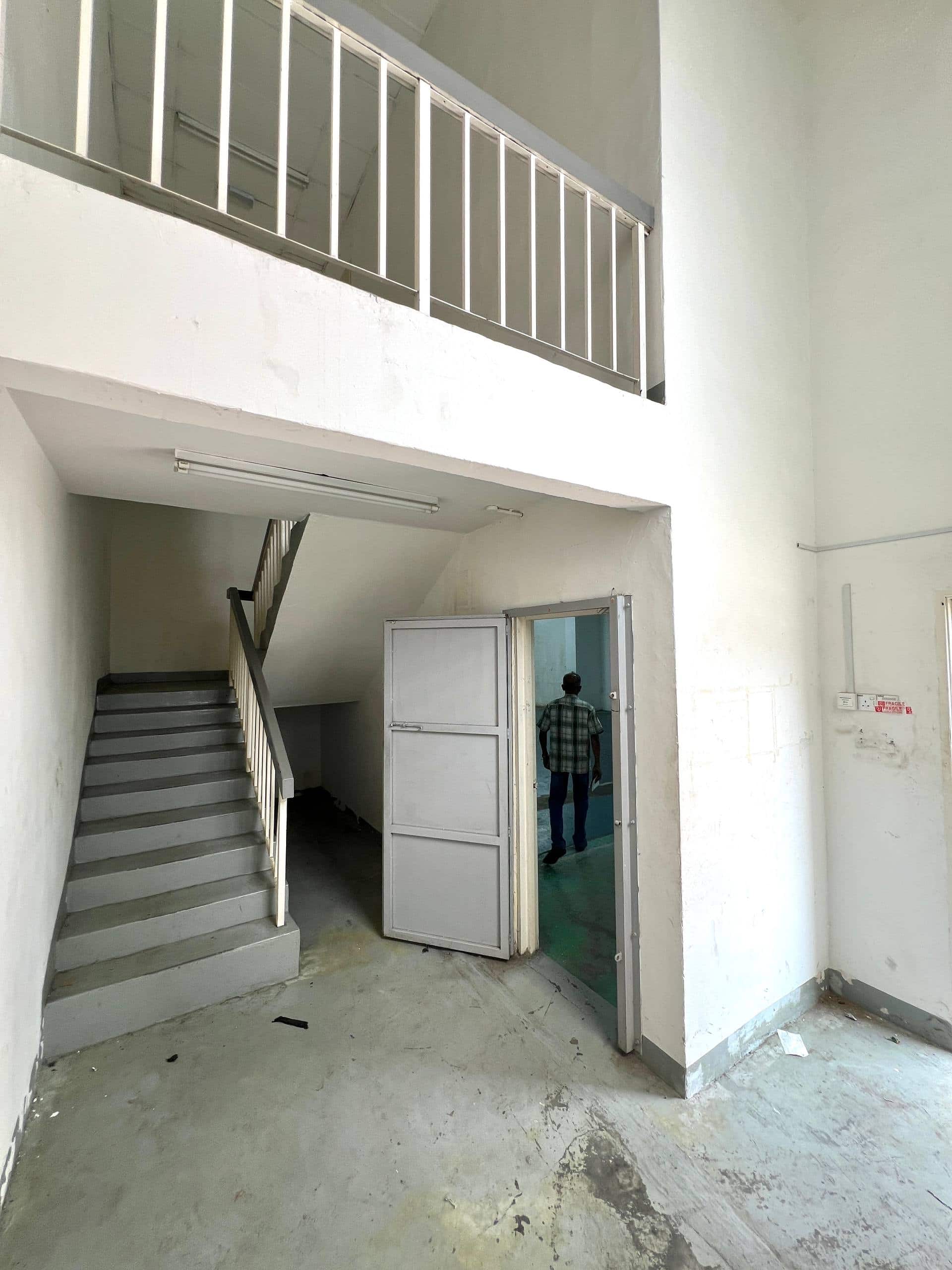 1.5 Storey Semi-D Factory Bandar Seri Alam 6