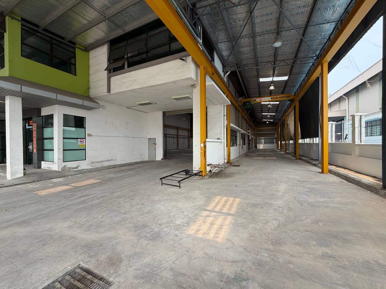 Semi-D Factory Desa Cemerlang 4