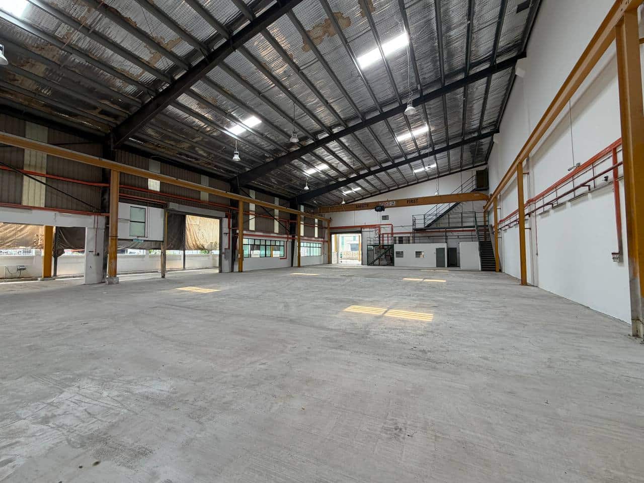 Semi-D Factory Desa Cemerlang 1