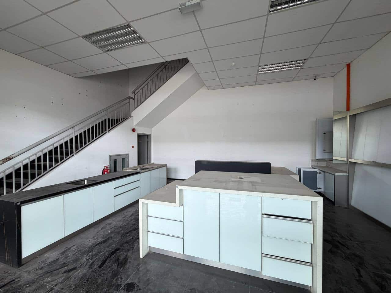 Semi-D Factory Desa Cemerlang 6