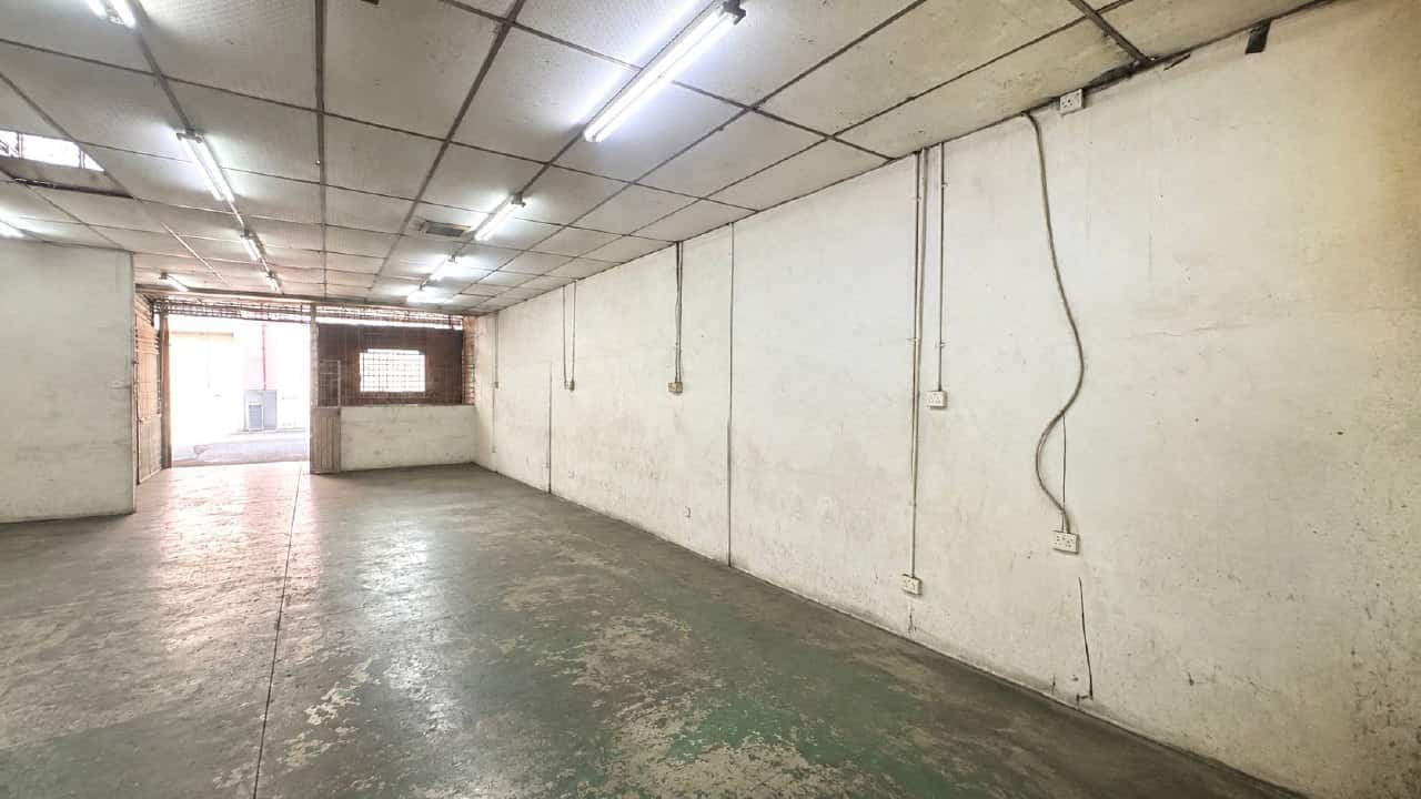 1.5-Storey Terrace Factory Desa Jaya 6