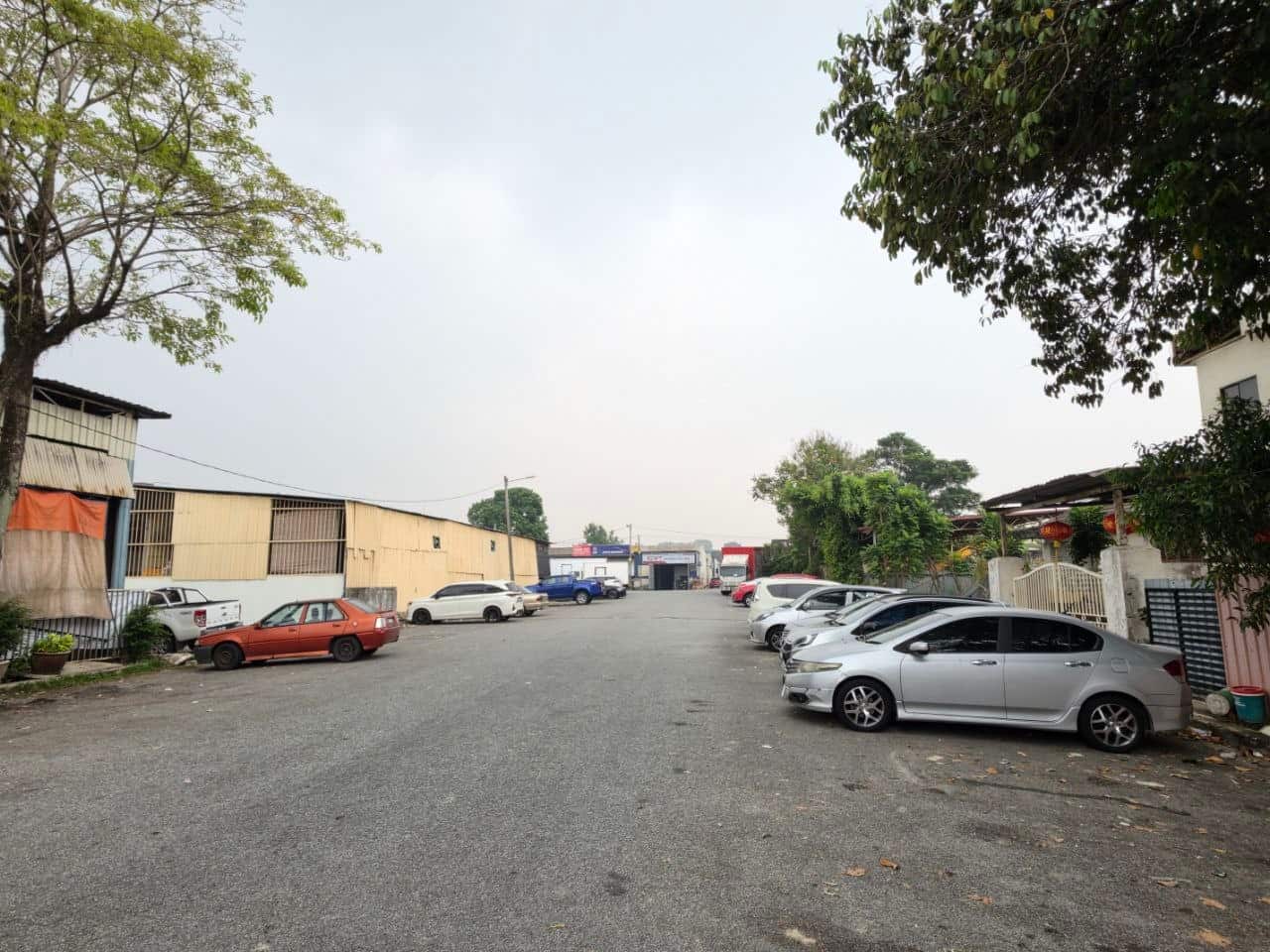 1.5 Storey Link Factory Taman Mount Austin 1