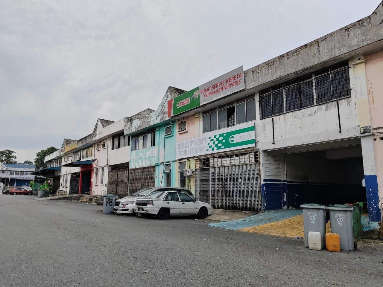 1.5 Storey Terrace Factory Taman Universiti (Jalan Perdagangan) 7