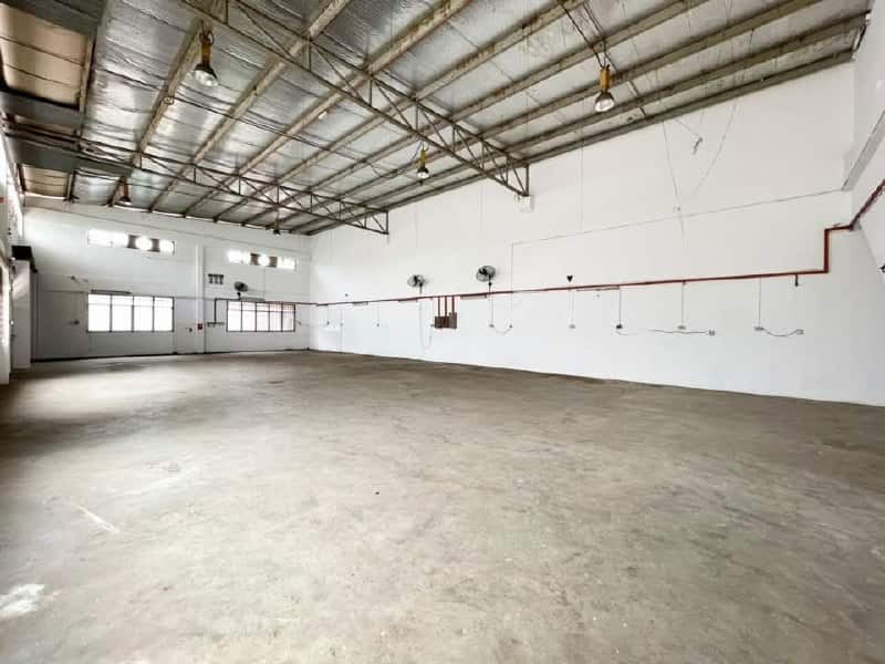 1.5-Storey Semi-D Factory Desa Cemerlang 3