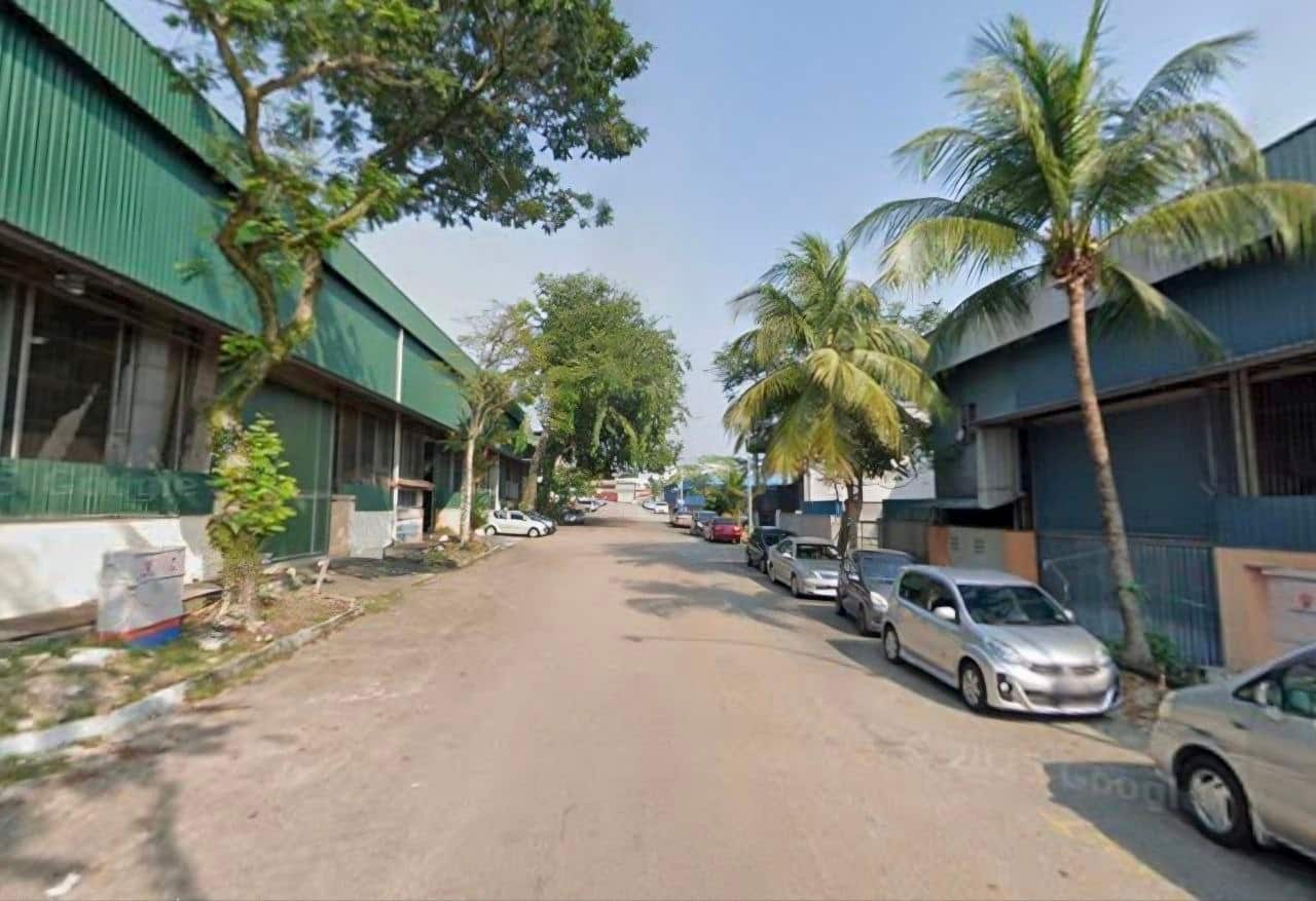 1.5-Storey Semi-D Factory Desa Cemerlang 5