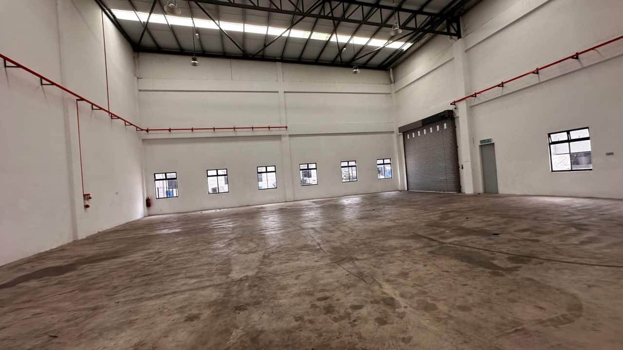 1.5 Storey Semi-D Factory Taman Ekoperniagaan II 2