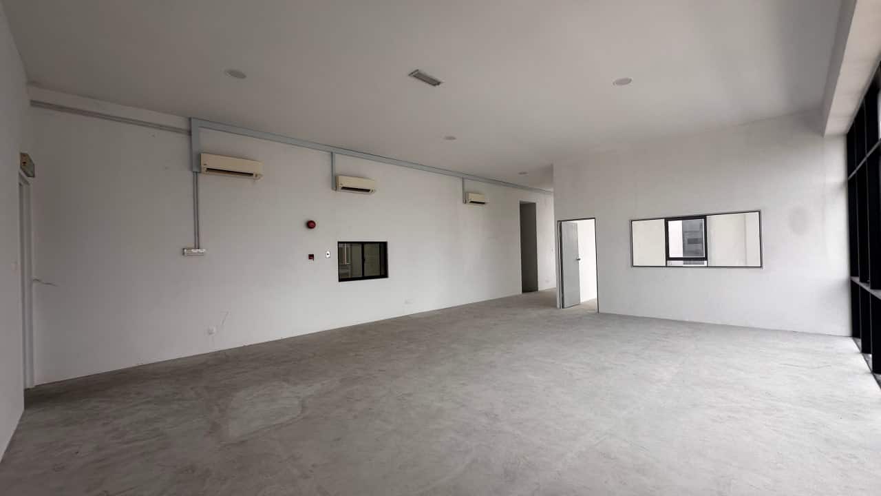 1.5 Storey Semi-D Factory Taman Ekoperniagaan II 5