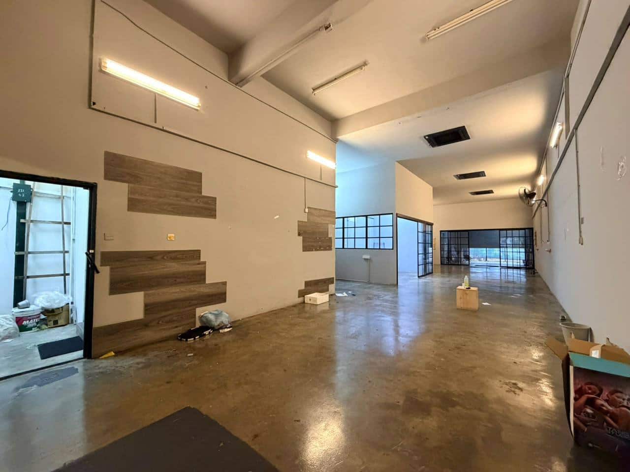 1.5-Storey Terrace Factory Mutiara Emas Mount Austin 3