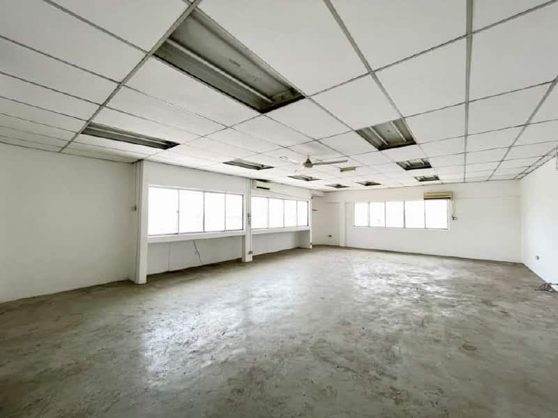 1.5 Storey Semi-Detached Factory Frontier Industrial Park @ Desa Cemerlang