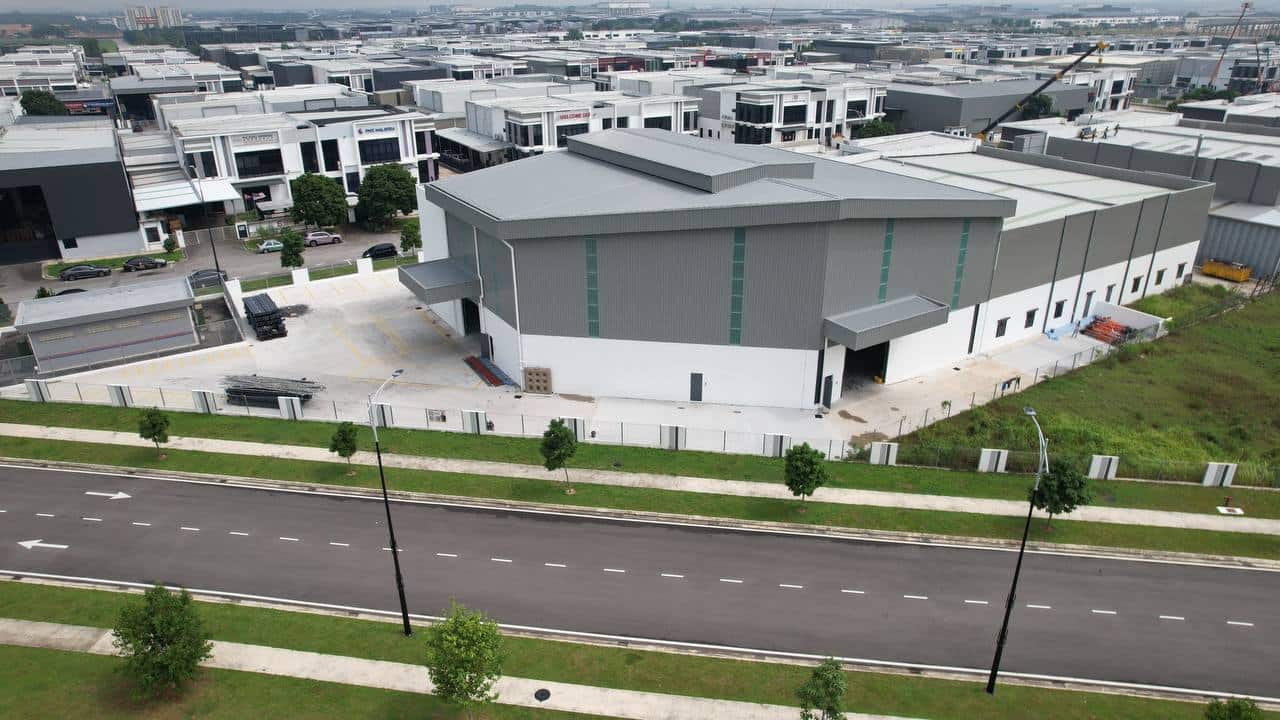 1.5 Storey Semi-D Factory Eco Business Park 2 4