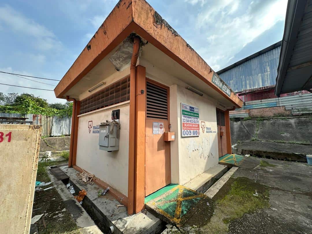 Detached Factory with Mezzanine Office Sungai Tiram 9