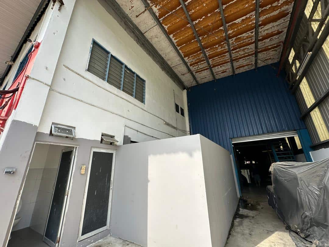 Detached Factory with Mezzanine Office Sungai Tiram 7