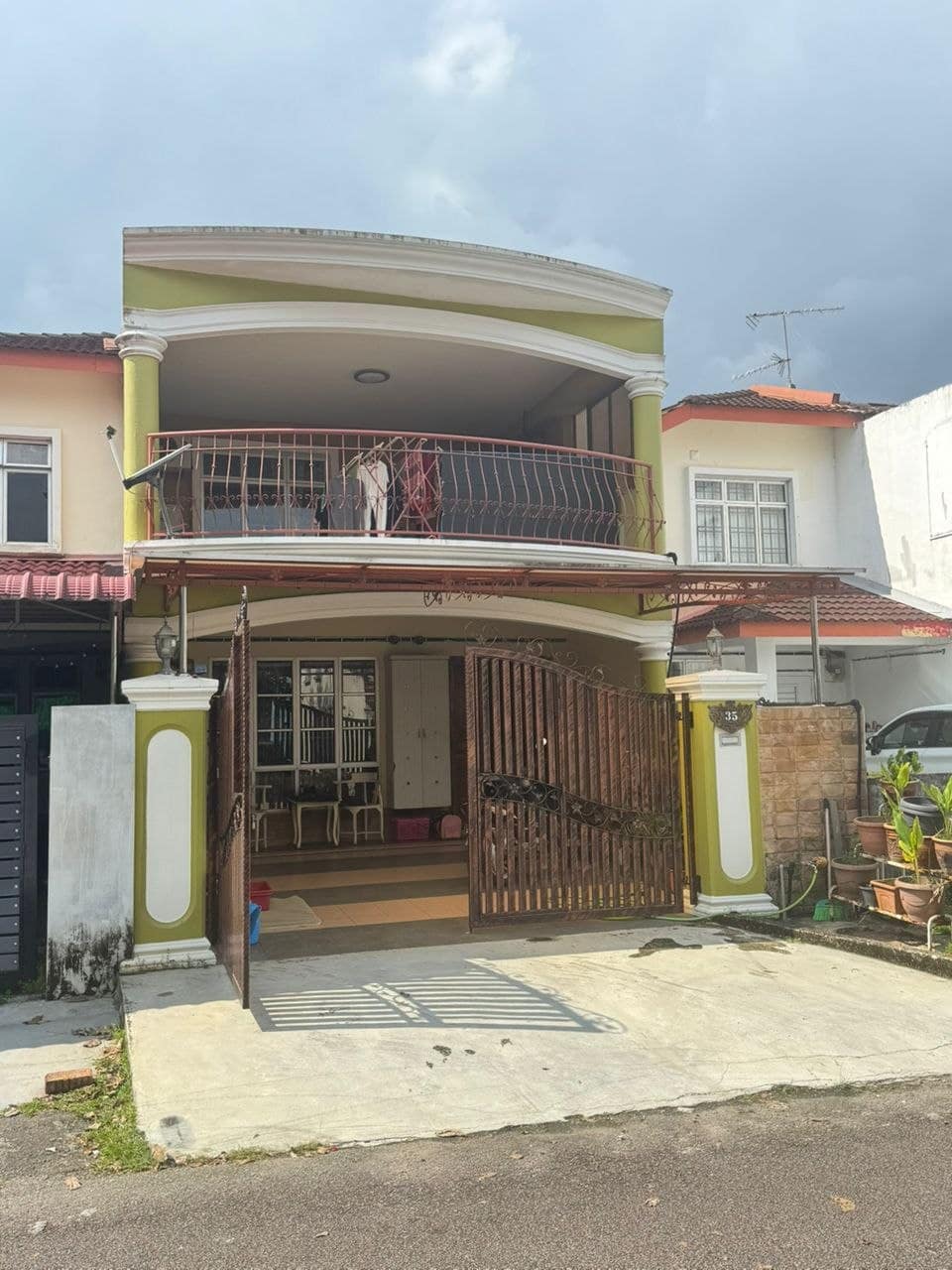 House Taman Nusantara 4 – photo 1