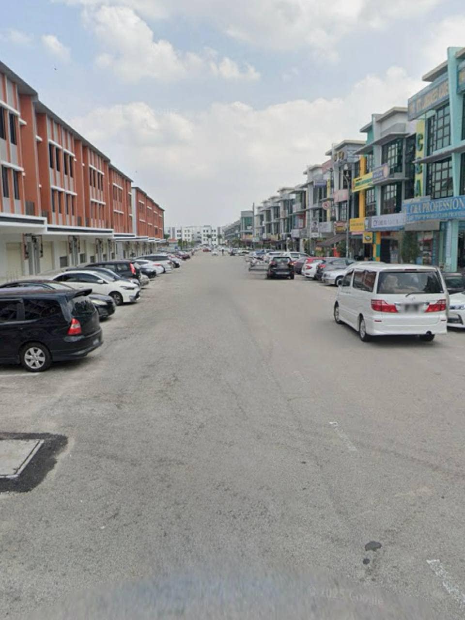 3-Storey Shoplot Desa Cemerlang – photo 1