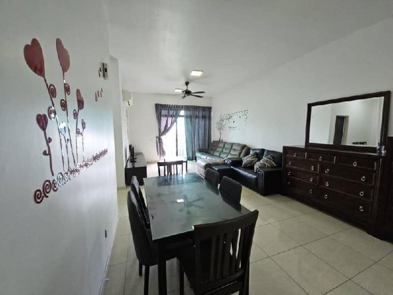 Condo Bukit Indah – photo 1