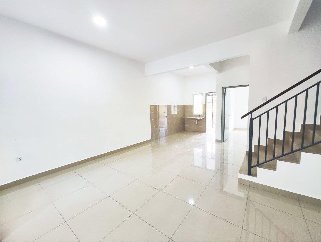Double Storey Terrace Ayera Residence – photo 1