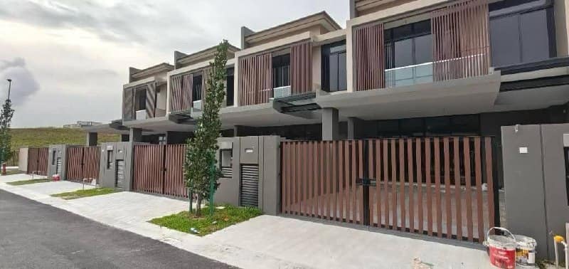 Double Storey Superlink Aurora Sentral Resort Villas – photo 1