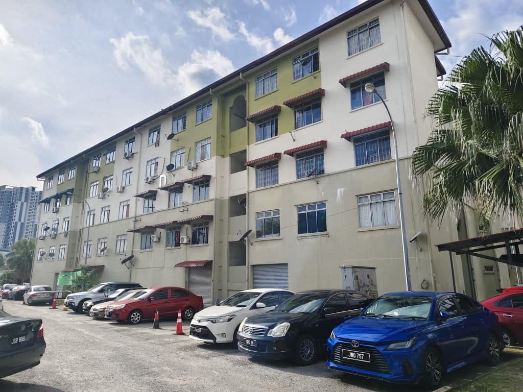 Apartment Bayu Puteri 2 – photo 1