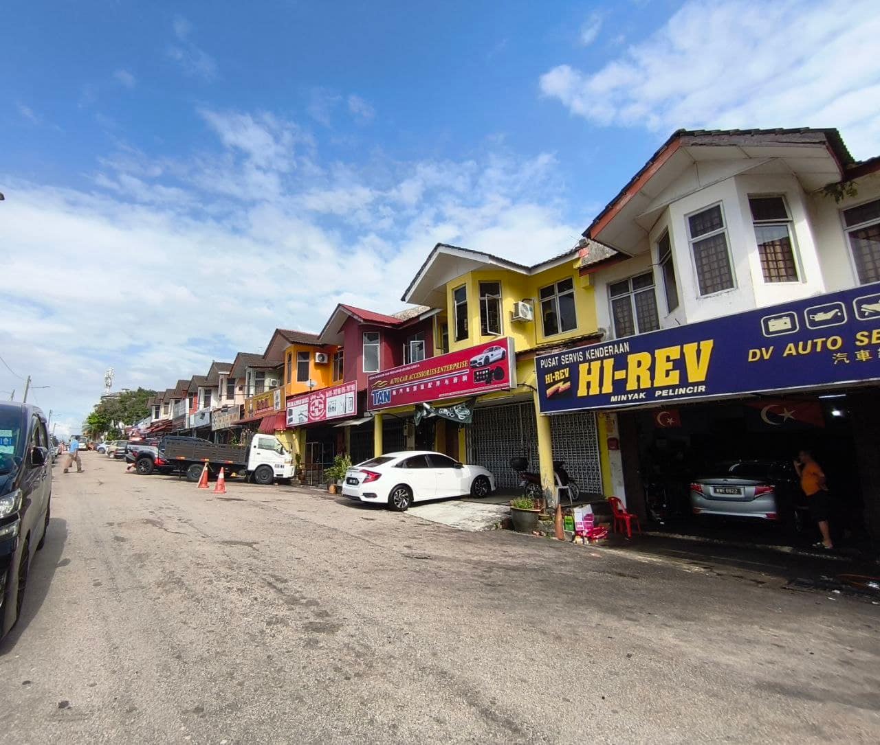 Double Storey shoplot Taman Timur @ Skudai – photo 1