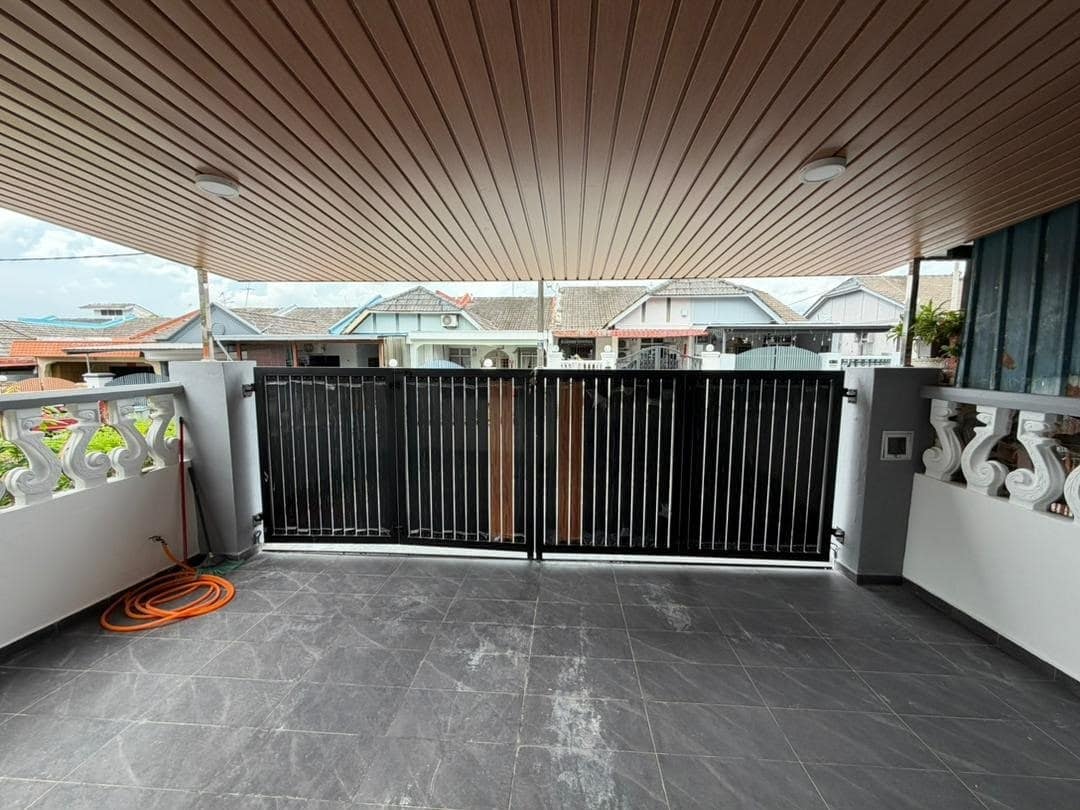 Single Storey Terrace Taman Universiti – photo 1