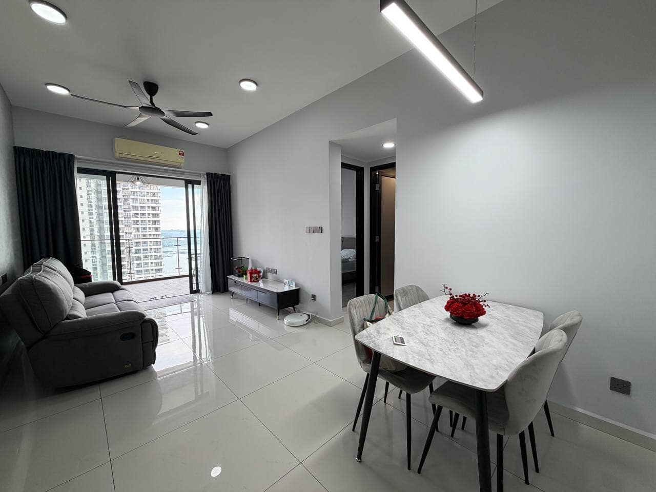 Condo Amberside @ Country Garden Danga Bay – photo 1