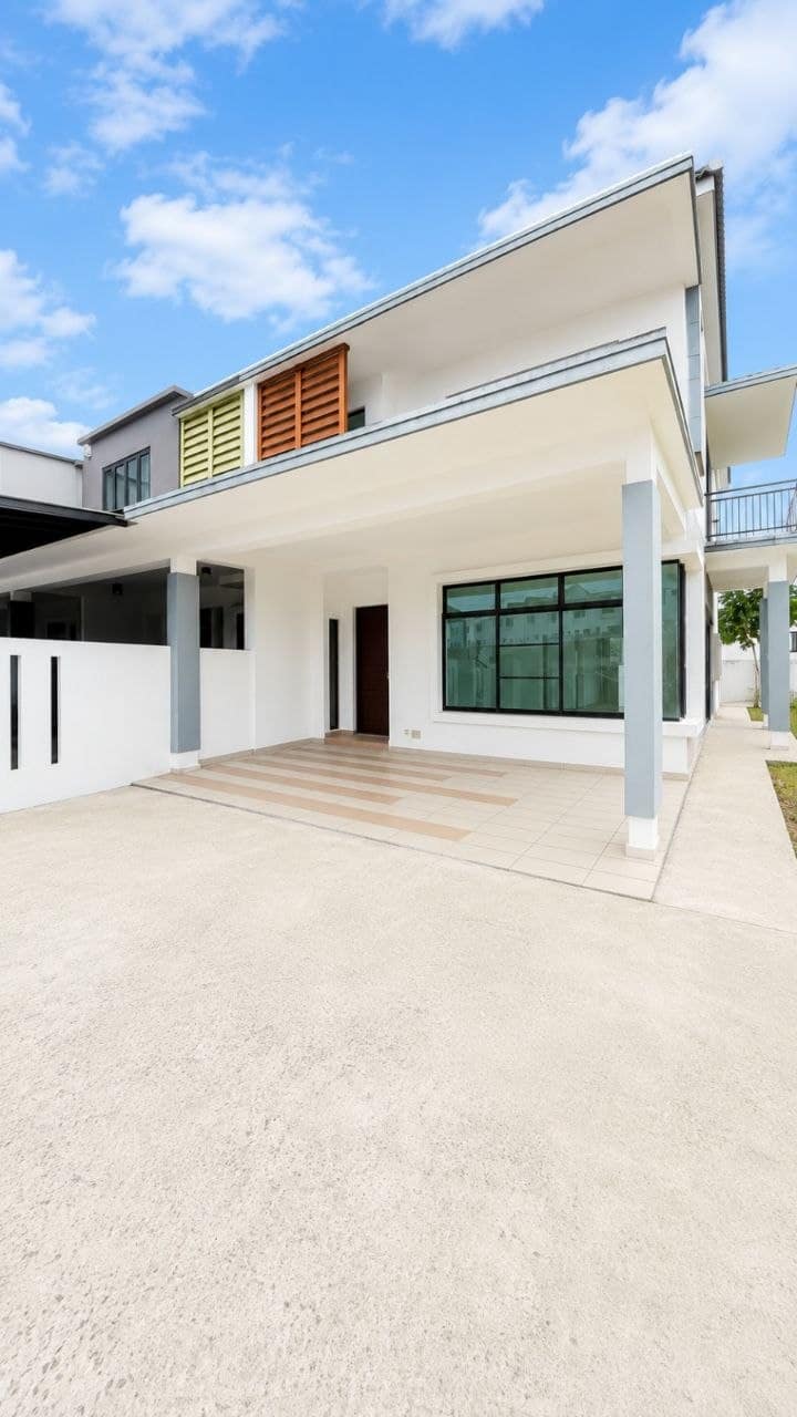Double Storey Corner Desa Tebrau – photo 1