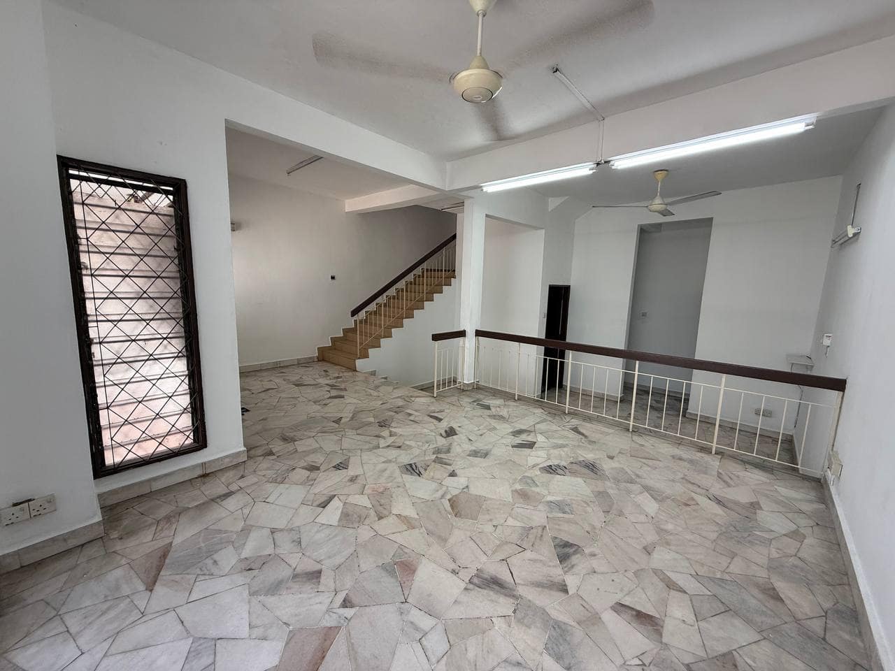 Double Storey Taman Suria Jalan Suria – photo 1