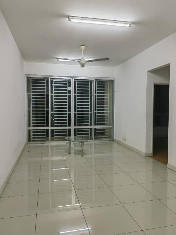 Condominium Greenfield Regency – photo 1