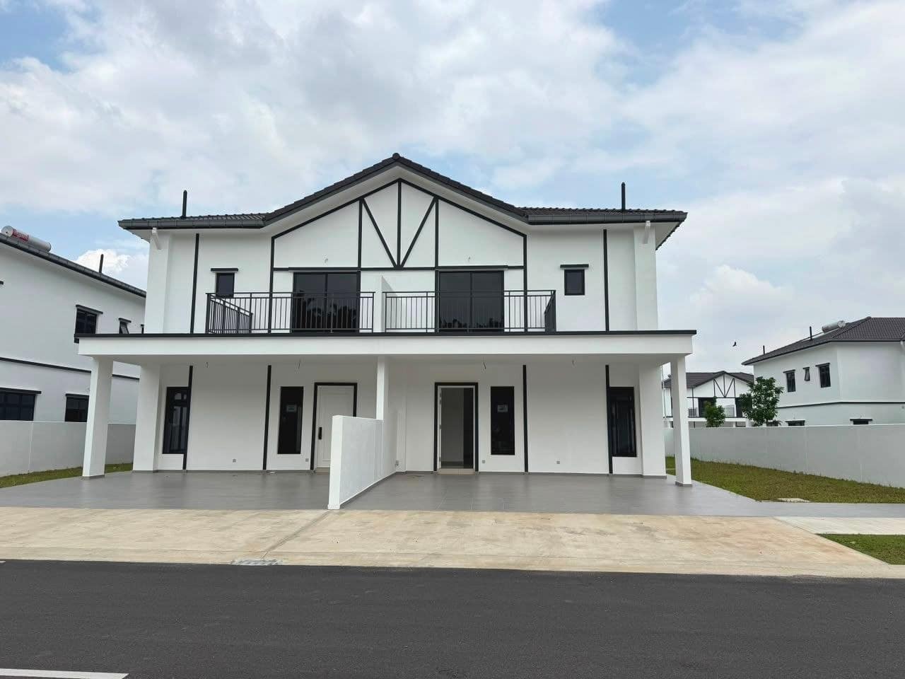 Double Storey Cluster House Eco Spring – photo 1