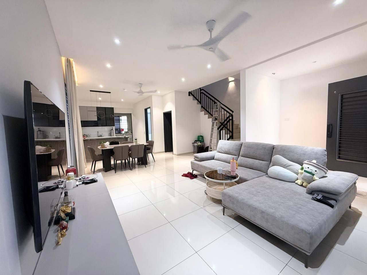 Double Storey Terrace Endlot Taman Desa Tebrau – photo 1