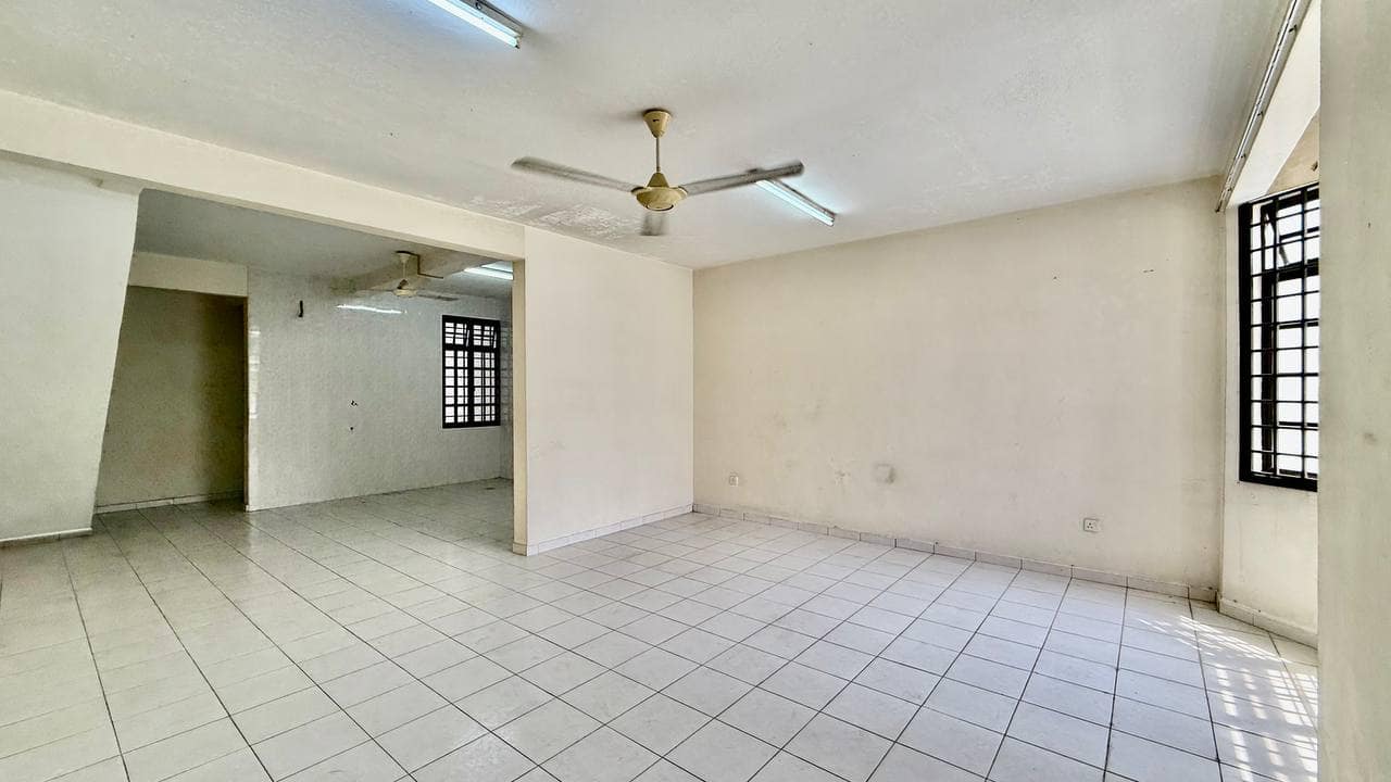 Double Storey Terrace Taman Daya – photo 1