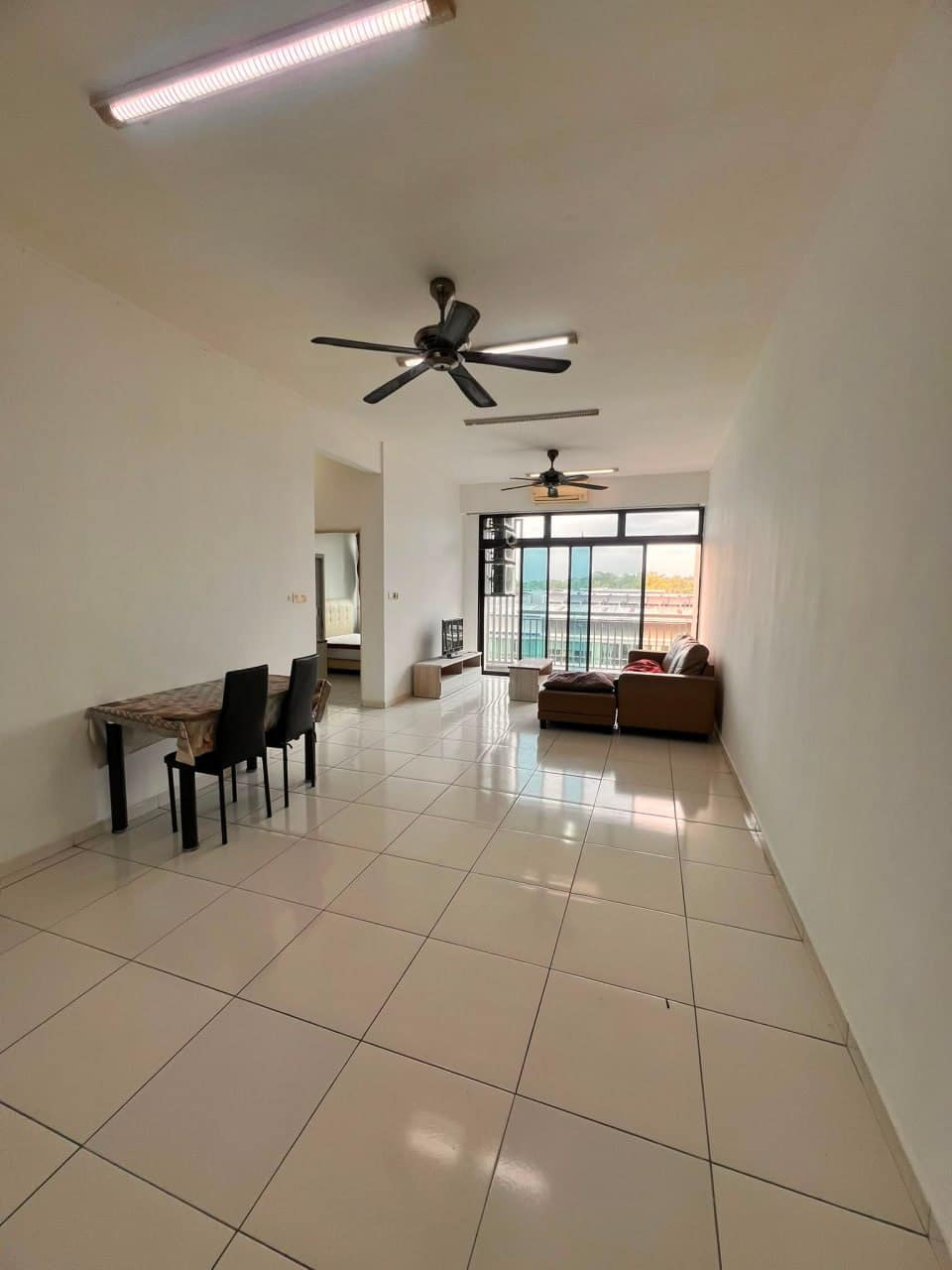 Service Apartment Sky Garden Residences @ Setia Tropika – photo 1